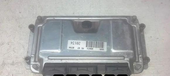 Citroen Xsara Picasso Engine control unit/module 9637839580