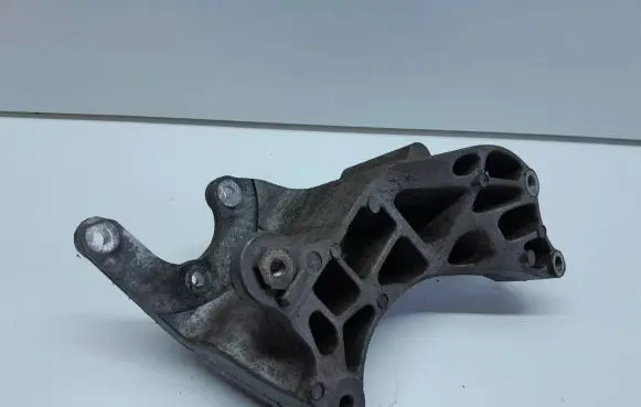 Dodge Caliber Engine mounting bracket 166969