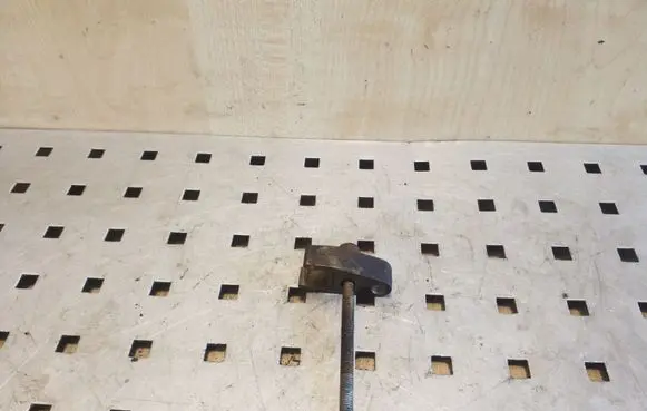 Mercedes-Benz ML W164 Fuel Injector clamp holder