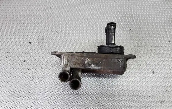 Jaguar X-Type Oil filter mounting bracket