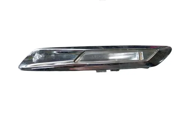 BMW 5 F10 F11 Front fender indicator light 7154168 7154170