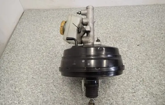 Subaru Forester SH Brake booster