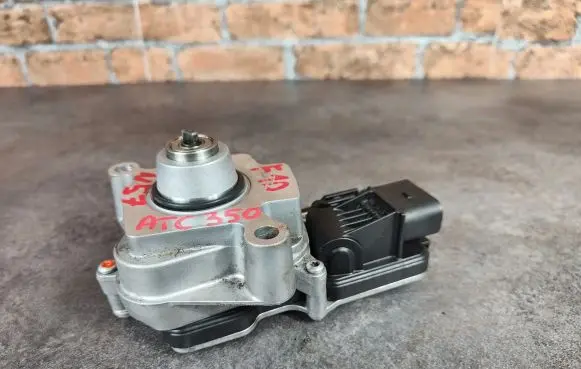Gearbox transfer box case