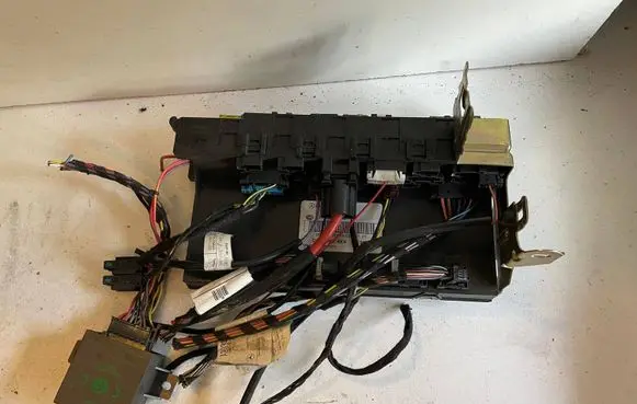 Mercedes-Benz C W203 Fuse module 2035453701