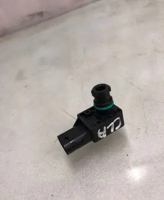 Mercedes-Benz CLA C117 X117 W117 Air pressure sensor A0009055906