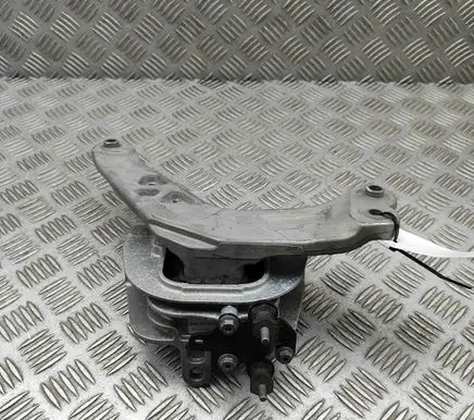 Volkswagen Multivan T6 Engine mount bracket 5WA199262AB