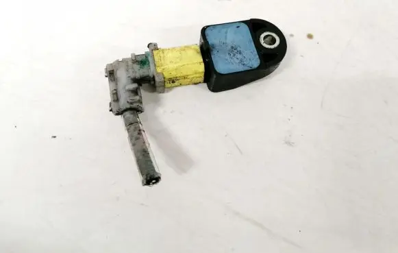 Toyota RAV 4 (XA30) Airbag deployment crash/impact sensor