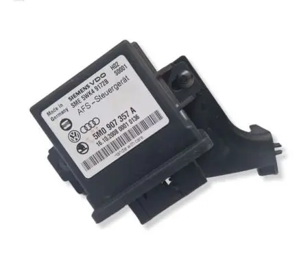 Volkswagen Touran I Light module LCM 5M0907357A 5WK49172B