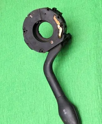 Volkswagen Golf III Indicator stalk dotsae0b91
