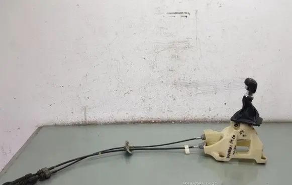 Hyundai ix20 Gear selector/shifter in gearbox 