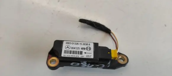 Mercedes-Benz C W203 Airbag deployment crash/impact sensor 0018204426 004125 0003013261526388