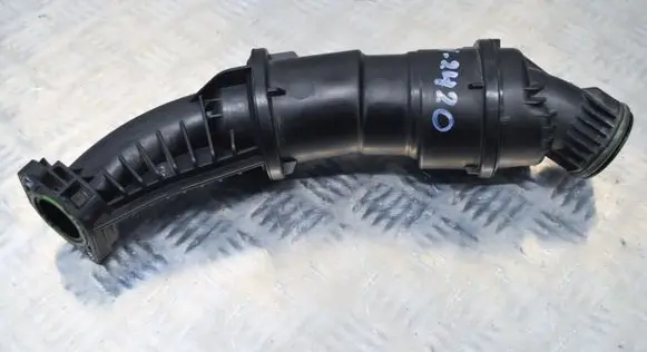 Volvo S60 Air intake hose/pipe 31431155
