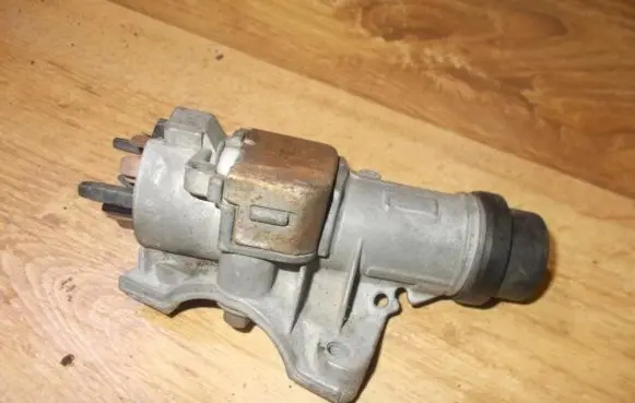 Volkswagen PASSAT B5.5 Ignition lock contact 4b0905851q 4b0905849