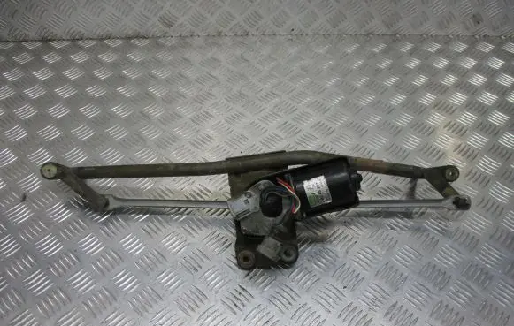 Renault Clio I Front wiper linkage 