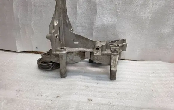 Lamborghini Aventador Generator/alternator bracket 470903103G