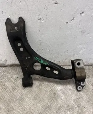 Volkswagen Tiguan Rear wheel hub