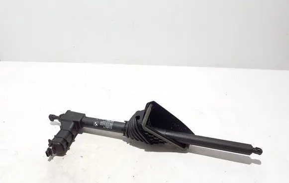 BMW 4 G22 G23 G24 G26 Tailgate strut 7487575