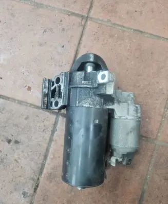 BMW 5 F10 F11 Starter motor 1005841073 869CF