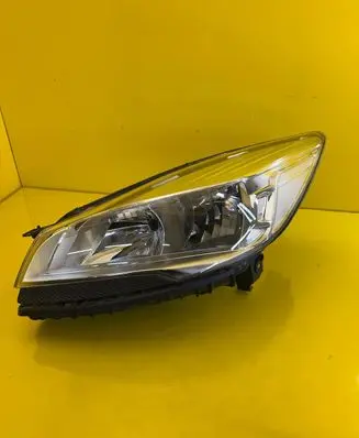 Ford Kuga II Headlight/headlamp CV44-13W030-AE