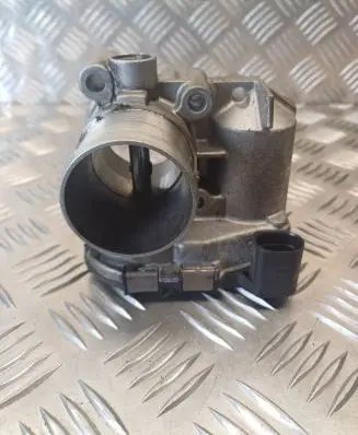 Renault Scenic II - Grand scenic II Throttle valve 8200330810E H8200330812 0281002688
