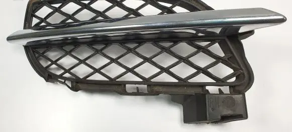 Jaguar XJ X351 Front bumper lower grill AW93-15K232-AB
