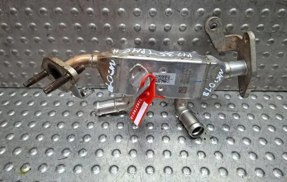 Renault Clio V EGR valve cooler S26279018 147354PM0A
