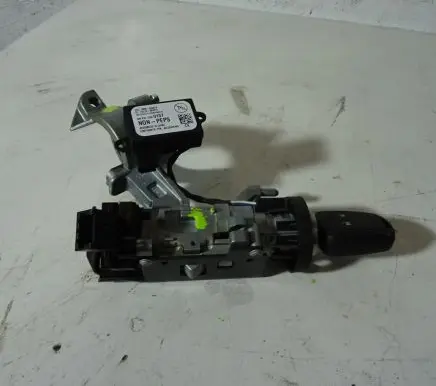 Opel Zafira C Ignition lock
