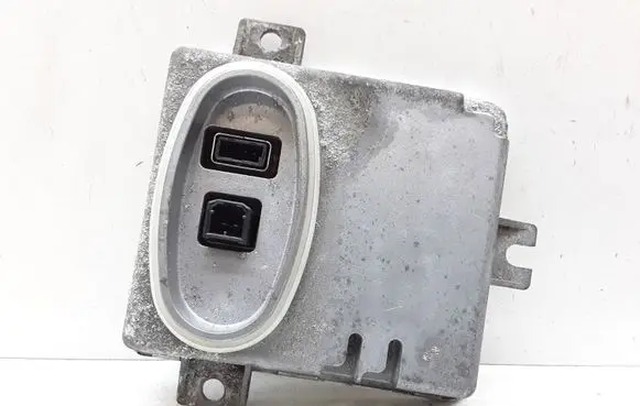 Volvo V70 Xenon control unit/module 6948180 6261110499