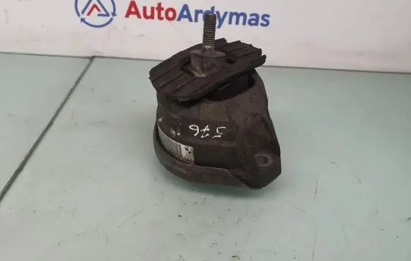 BMW 5 E60 E61 Engine mount bracket 6769874 22116769874