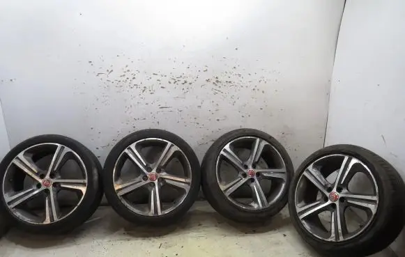 Jaguar XF X260 R19 alloy rim 