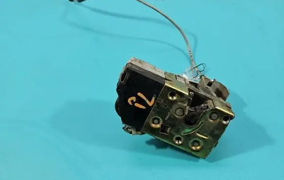 Peugeot 307 Front door lock IMPRK1559975