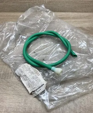Skoda Octavia Mk3 (5E) Water drain line hose 5E9877231A