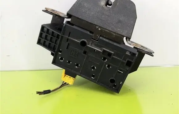 Opel Signum Tailgate/trunk/boot lock/catch/latch 495072894