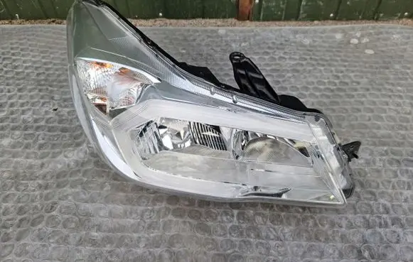 Subaru Forester SJ Headlight/headlamp