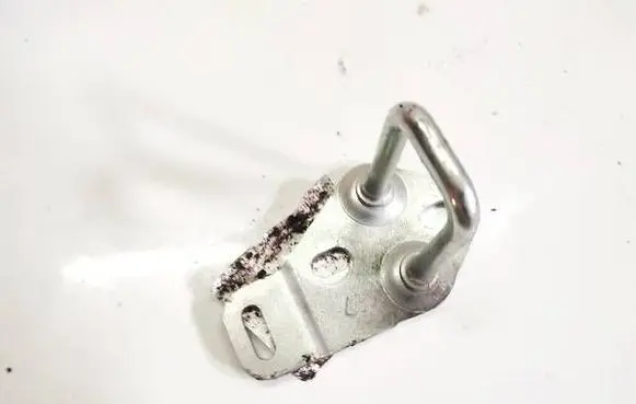Mercedes-Benz A W169 Front door lock loop/hook striker 