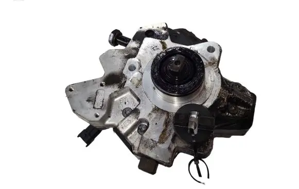 KIA Carens II Fuel injection high pressure pump 0445010121 3310027400