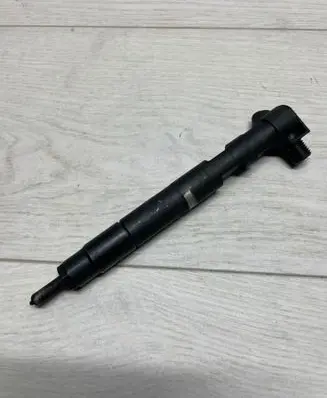 Mercedes-Benz E W212 Fuel injector 28342997 N0022 12152037