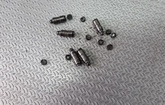 Audi A4 S4 B6 8E 8H Valve rocker arm 