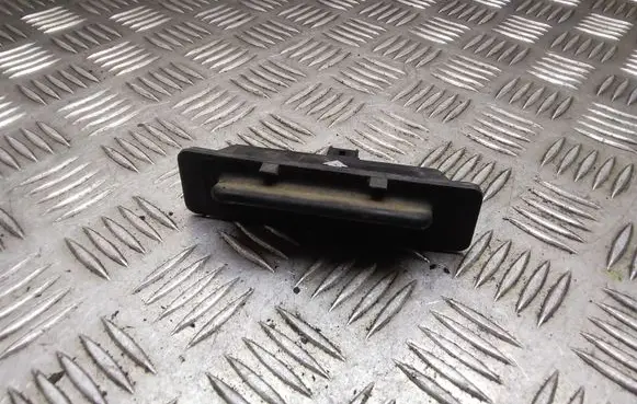 Renault Espace - Grand espace IV Tailgate opening switch 8200002001
