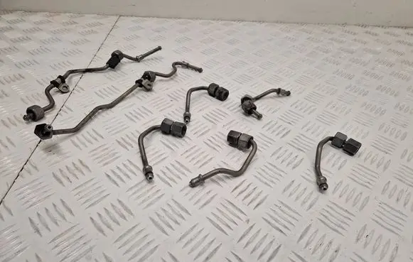 Mercedes-Benz GLK (X204) Fuel injector supply line/pipe 