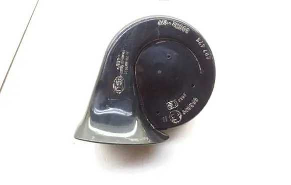 Volkswagen PASSAT B6 Horn signal E1000209 A28657625