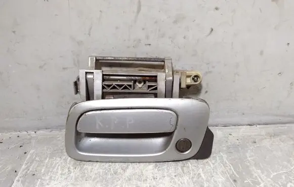 Opel Zafira A Front door exterior handle 712