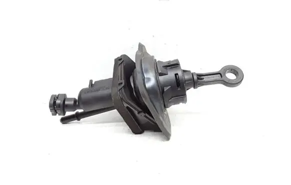 Volvo XC60 Clutch master cylinder KG190089420 240314033347 KG196053