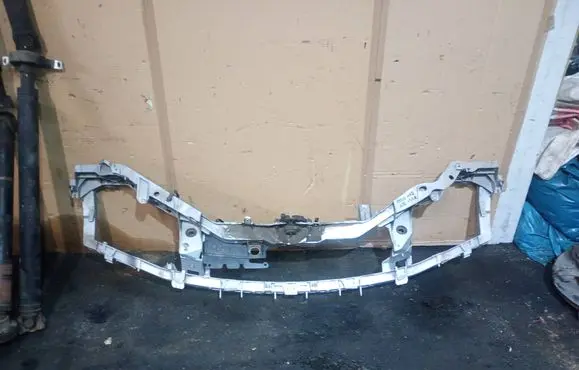 Ford Focus Radiator support slam panel 