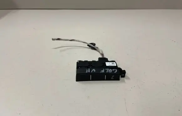 Volkswagen Golf VII Parking (PDC) sensor switch 5G1927238