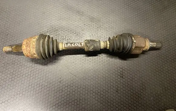 Mitsubishi Colt CZ3 Front driveshaft