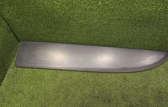 Opel Vivaro Front door trim (molding) 93867925 808213720R