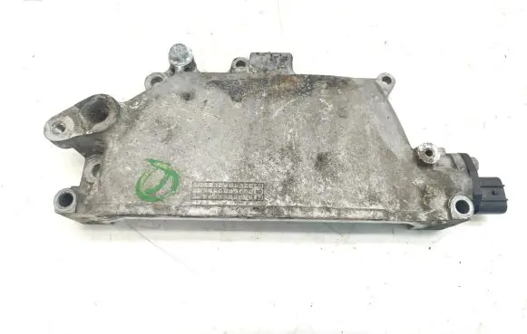Nissan Pathfinder R51 Engine mounting bracket