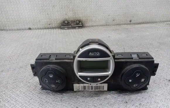 Renault Scenic II - Grand scenic II Climate control unit 8200413906