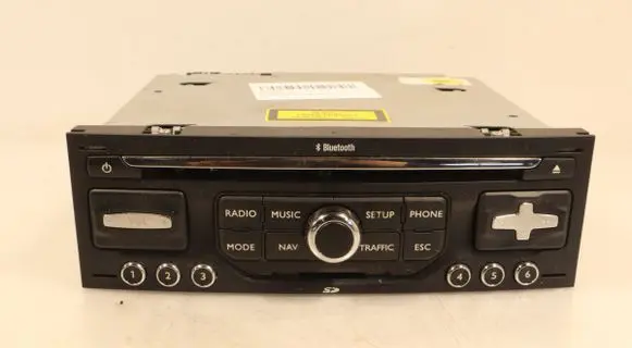 Citroen C4 I Picasso Radio/GPS head unit trim 98016552XT